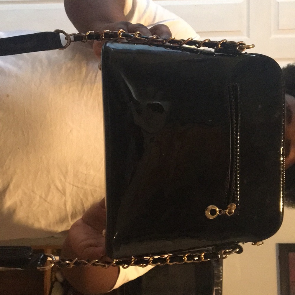 Purse - Picture 2 of 3
